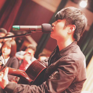 我的大鸡巴喜欢操日本女人的嫩骚逼
